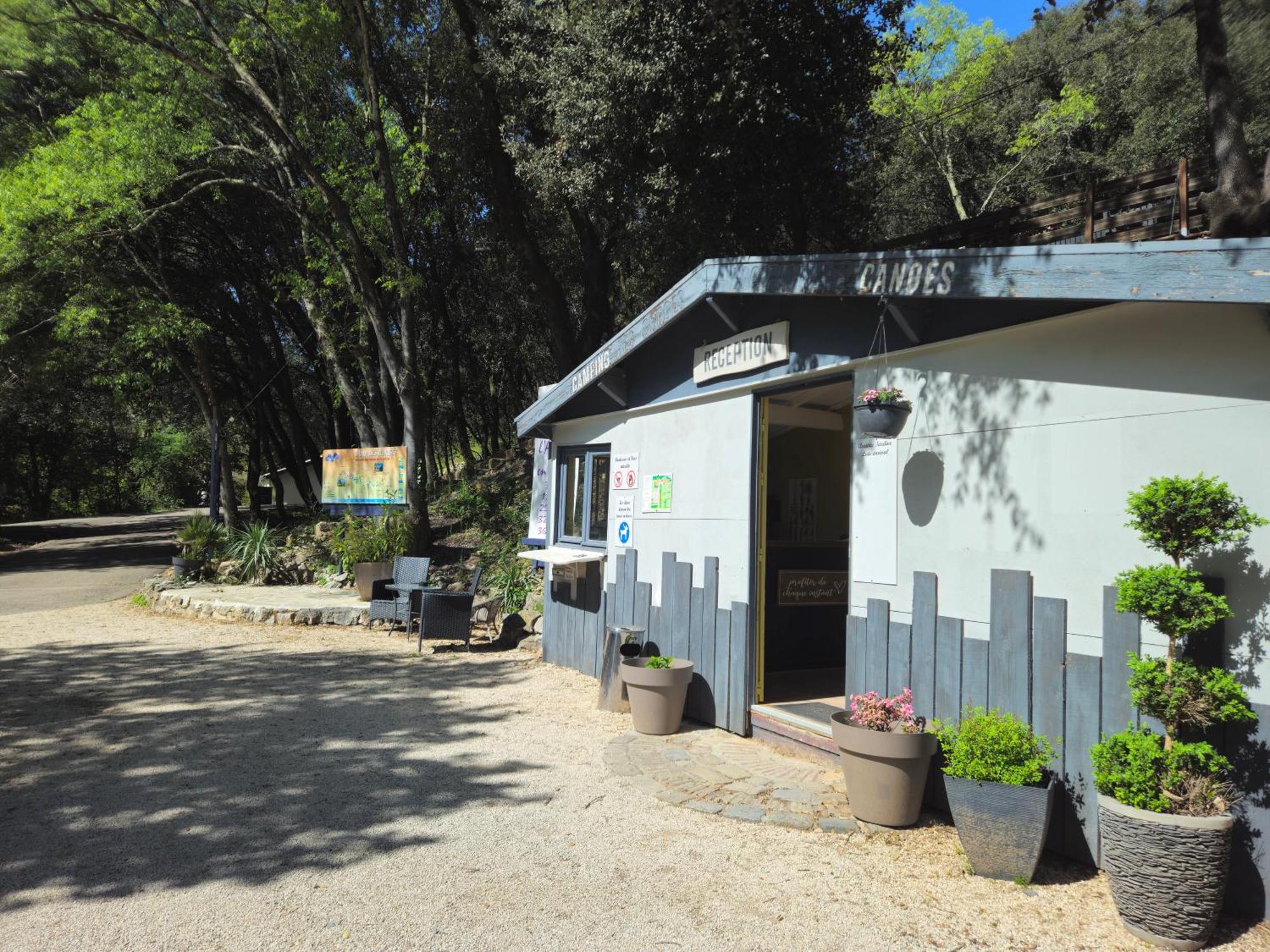 Campsite Camping Le Camp Des Gorges Vallon-Pont-d'Arc